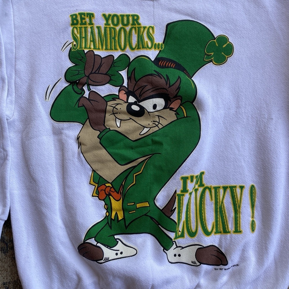 Vintage 1997 Warner Bros Taz I'm Lucky St. Patricks Pullover Crew Size Large 90s - Picture 2 of 9